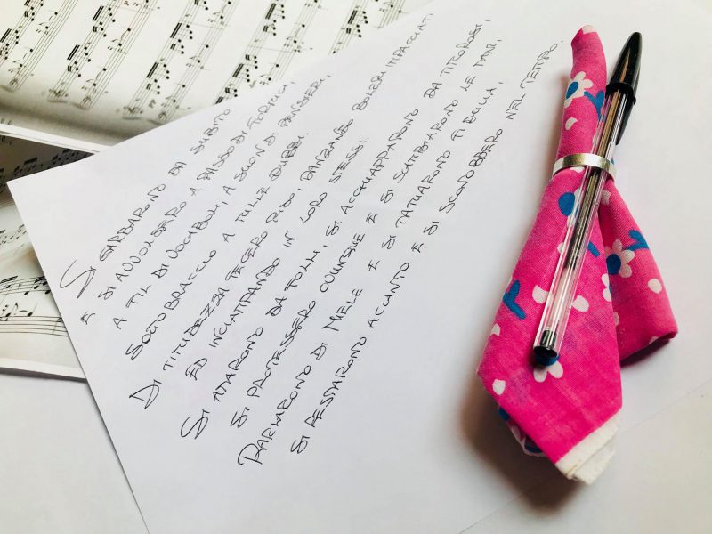 Di anelli e foulards